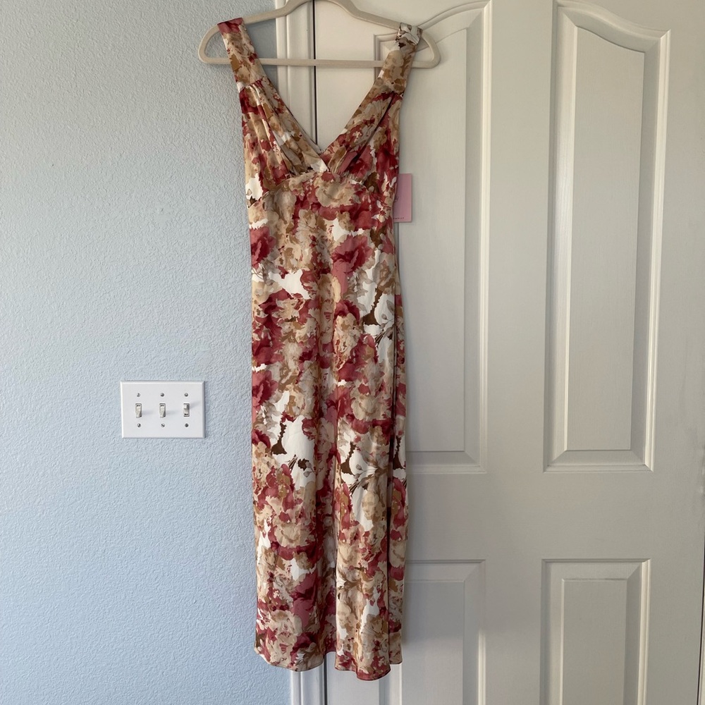 Hello Molly Midi Dress